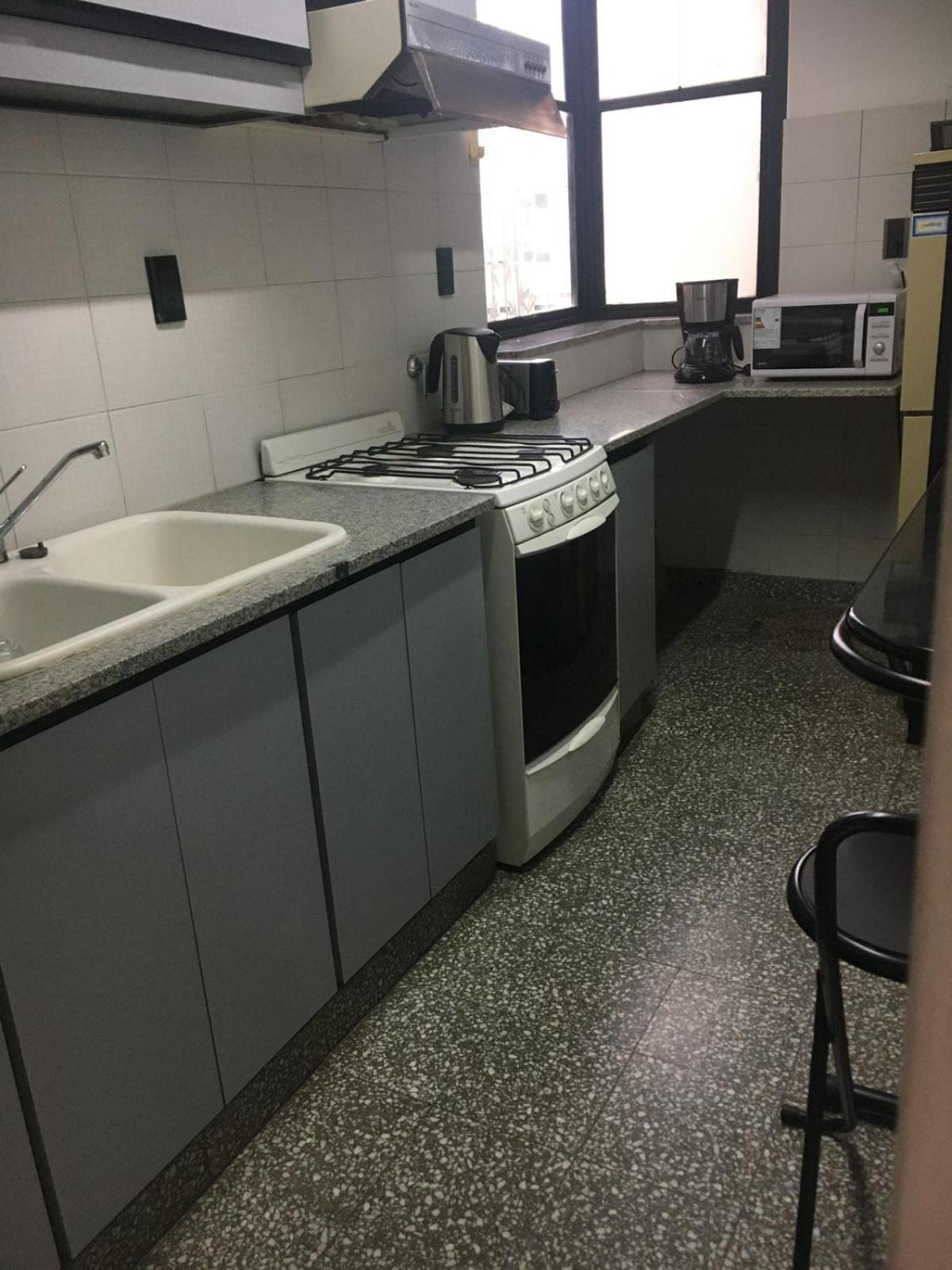 Apartamento Depto. En La Bella Plaza Mitre. Luminoso Y Amplio. *